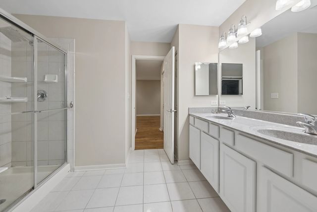 207 Willington Way, Oswego, IL 60543