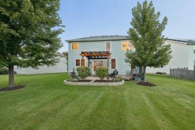 207 Willington Way, Oswego, IL 60543