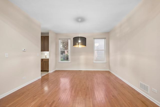 207 Willington Way, Oswego, IL 60543
