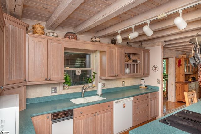 191 Crystal Lane, Townville, SC 29689