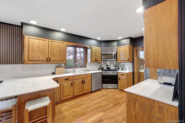 14 Lincoln Terrace, Middletown, NY 10940