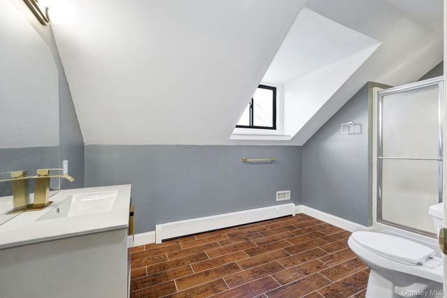 14 Lincoln Terrace, Middletown, NY 10940