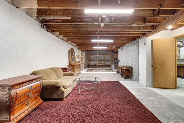 14 Lincoln Terrace, Middletown, NY 10940