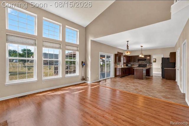 4433 Brighton Drive, Grand Blanc, MI 48439