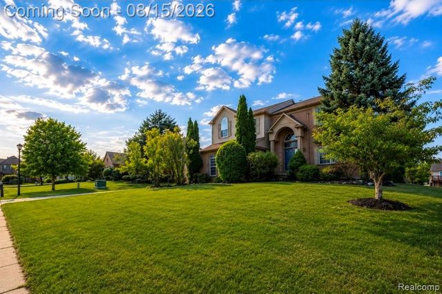 4433 Brighton Drive, Grand Blanc, MI 48439