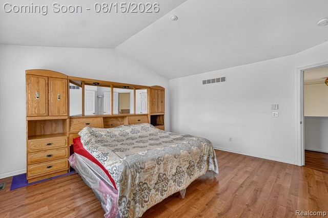 4433 Brighton Drive, Grand Blanc, MI 48439