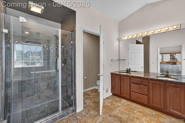 4433 Brighton Drive, Grand Blanc, MI 48439