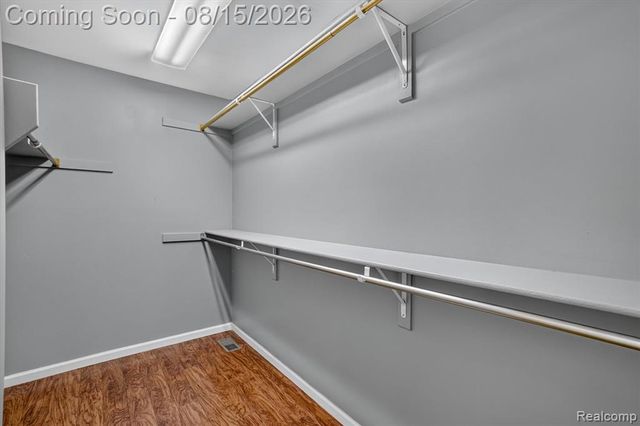 4433 Brighton Drive, Grand Blanc, MI 48439
