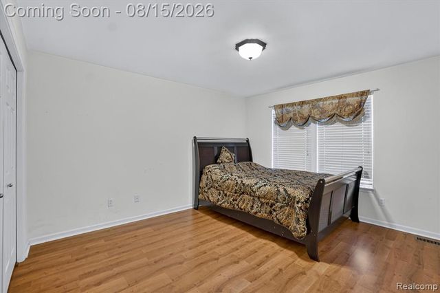 4433 Brighton Drive, Grand Blanc, MI 48439