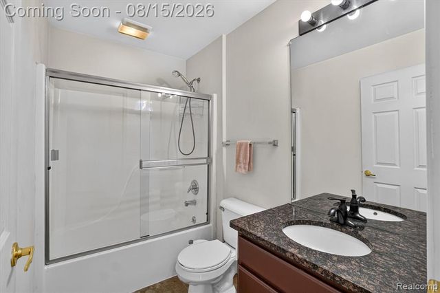 4433 Brighton Drive, Grand Blanc, MI 48439