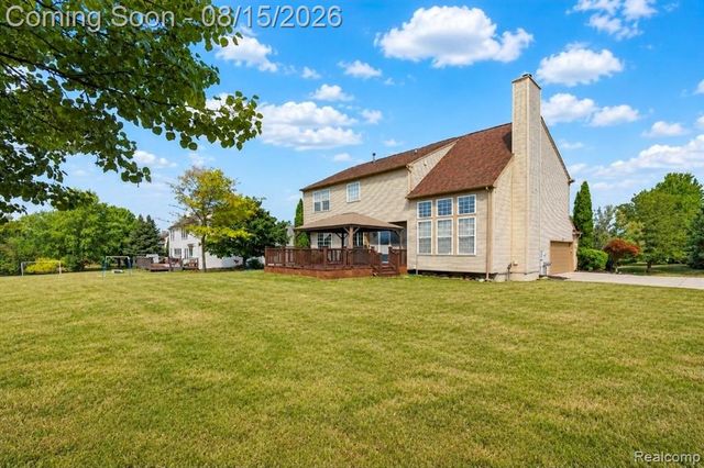 4433 Brighton Drive, Grand Blanc, MI 48439