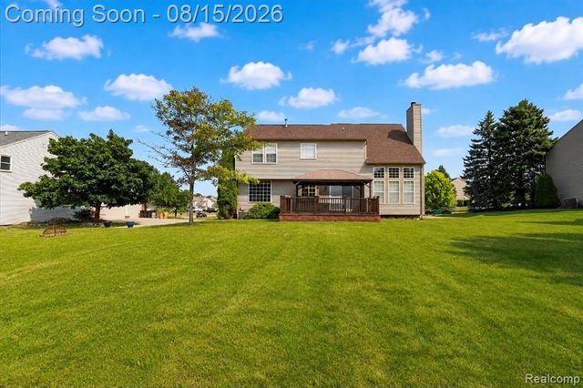 4433 Brighton Drive, Grand Blanc, MI 48439