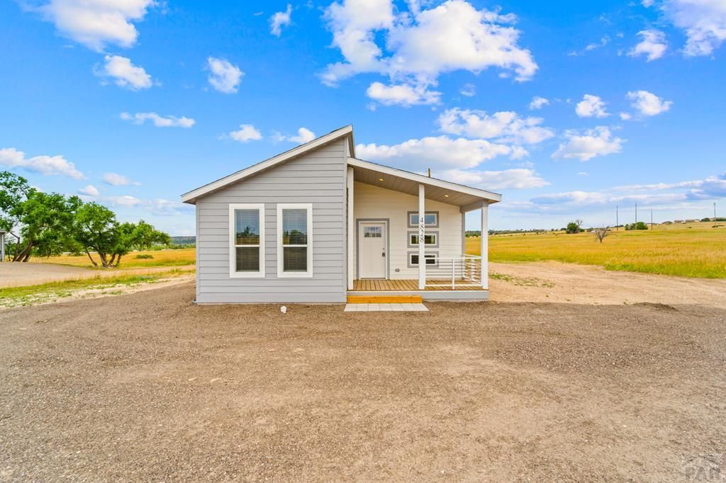 4828 Hicklin Dr, Colorado City, CO 81019