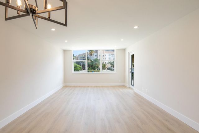 201 N Ocean Boulevard 207, Pompano Beach, FL 33062