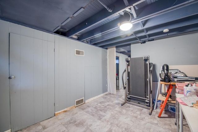 702 Jackson Street, Aurora, IL 60505