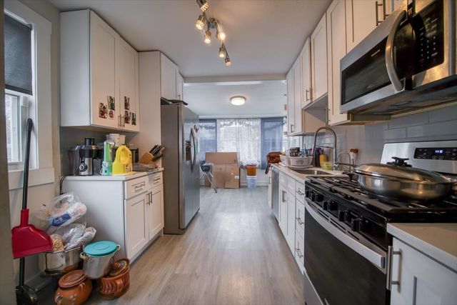 702 Jackson Street, Aurora, IL 60505