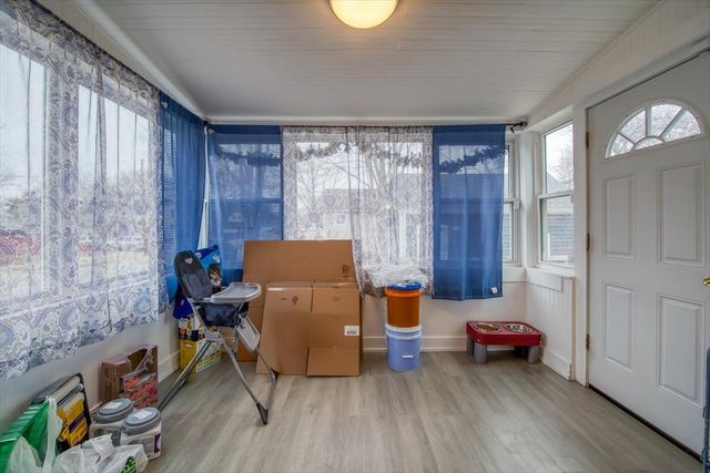 702 Jackson Street, Aurora, IL 60505