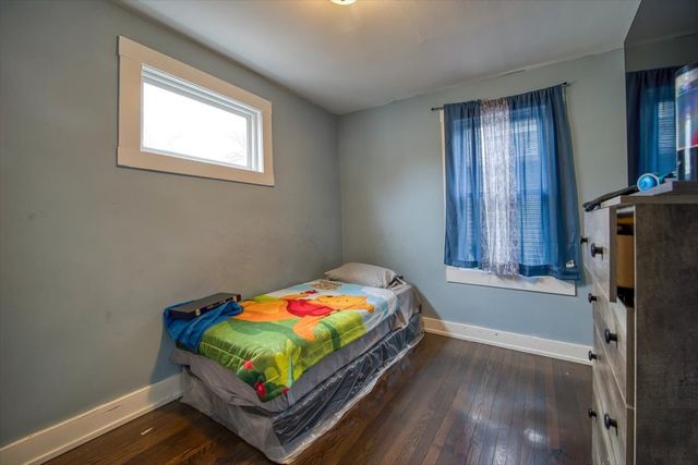 702 Jackson Street, Aurora, IL 60505