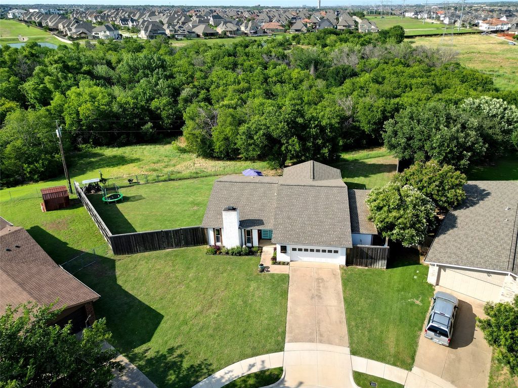 7216 Langley Court, The Colony, TX 75056