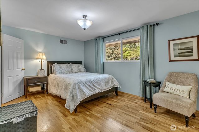 1708 5th Street NE, Auburn, WA 98002