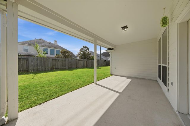 15830 Magnolia Shores Lane, Houston, TX 77044
