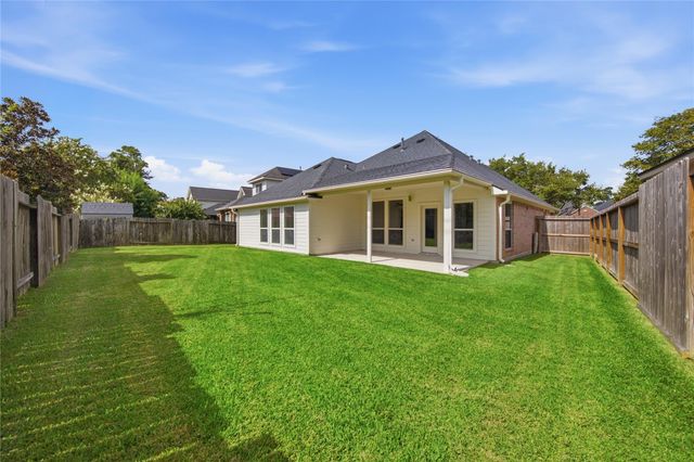 15830 Magnolia Shores Lane, Houston, TX 77044