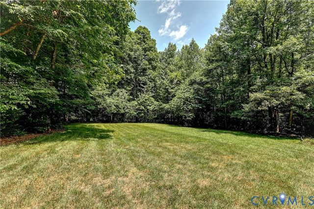 16184 Point Beverley Ct, Montpelier, VA 23192