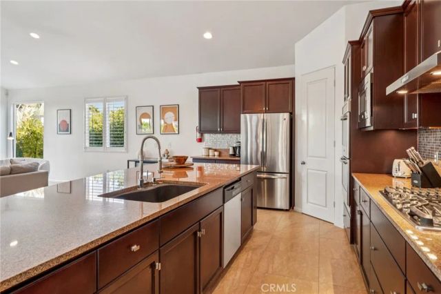 1420 E Via Escuela, Palm Springs, CA 92262