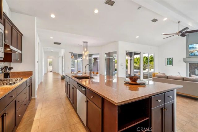 1420 E Via Escuela, Palm Springs, CA 92262