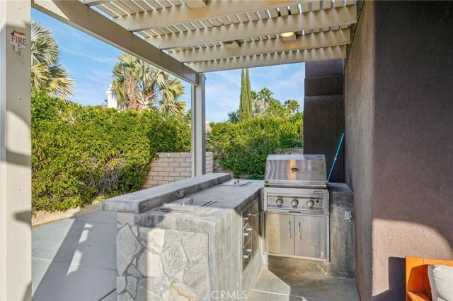 1420 E Via Escuela, Palm Springs, CA 92262