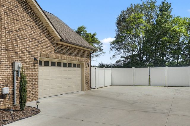 378 Randall Ln, Manchester, TN 37355