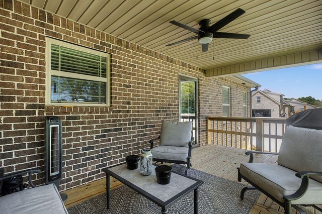 378 Randall Ln, Manchester, TN 37355