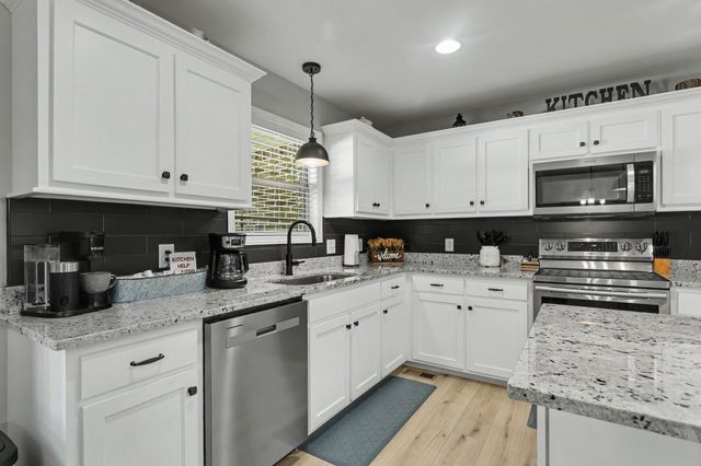 378 Randall Ln, Manchester, TN 37355