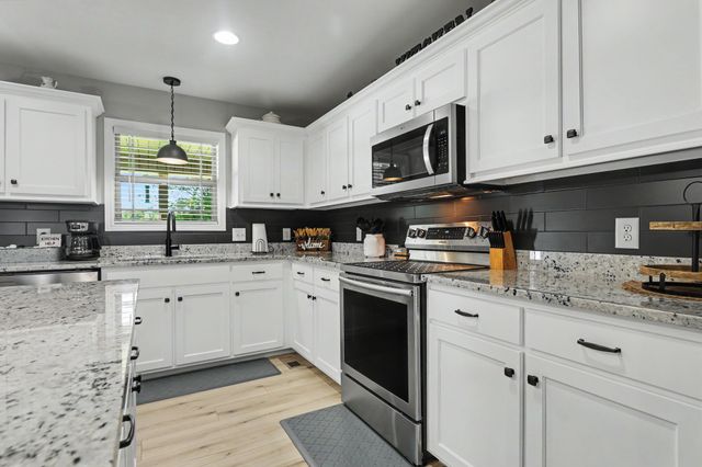 378 Randall Ln, Manchester, TN 37355