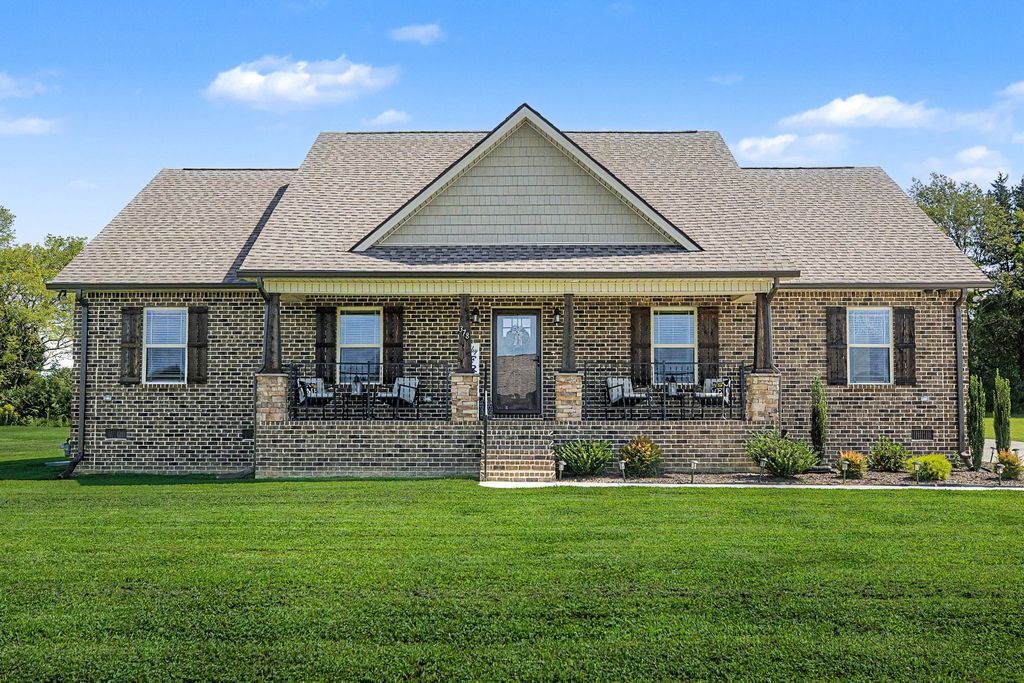 378 Randall Ln, Manchester, TN 37355