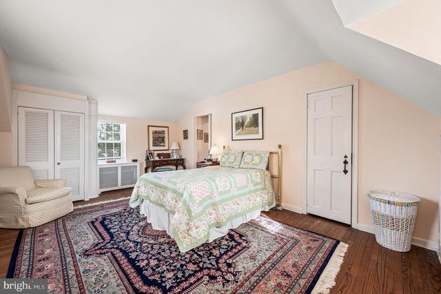 111 CHESNEY LN, Erdenheim, PA 19038