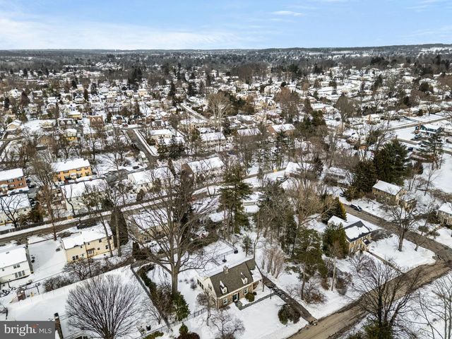 111 CHESNEY LN, Erdenheim, PA 19038