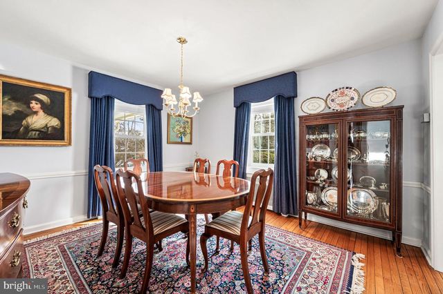 111 CHESNEY LN, Erdenheim, PA 19038