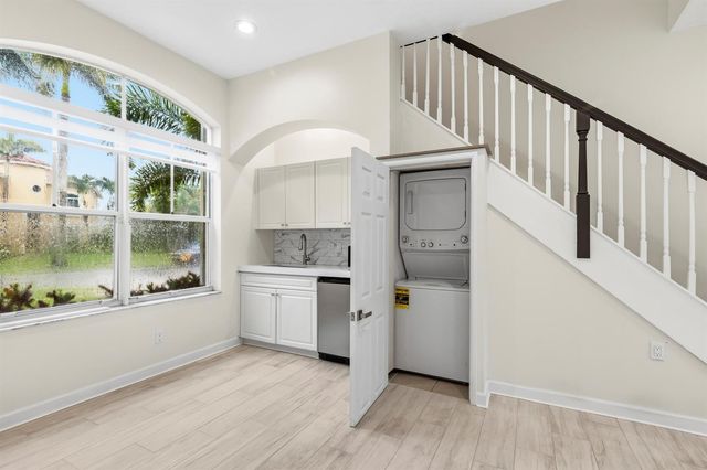 6862 Houlton Circle, Lake Worth, FL 33467