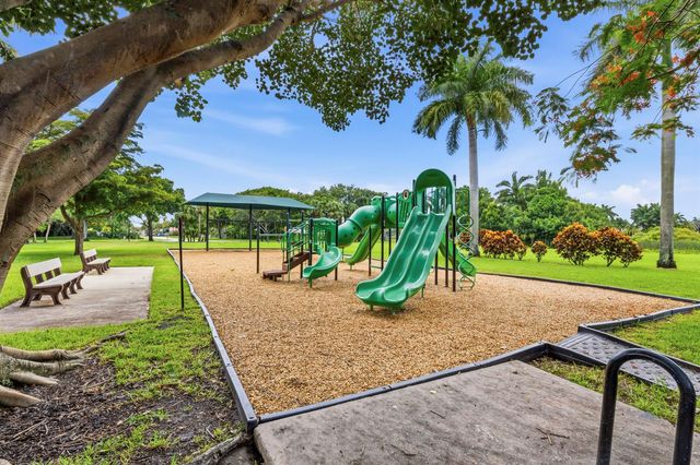 6862 Houlton Circle, Lake Worth, FL 33467