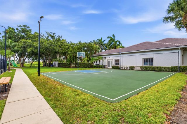 6862 Houlton Circle, Lake Worth, FL 33467