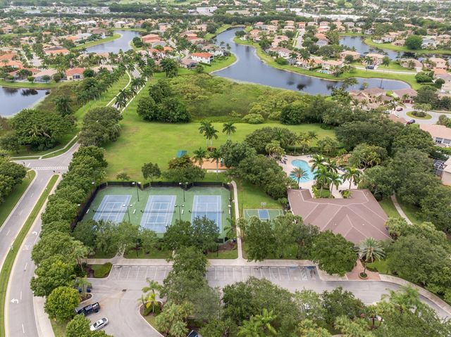 6862 Houlton Circle, Lake Worth, FL 33467