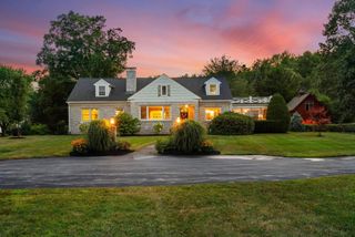 127 Liberty Hill Road, Bedford, NH 03110