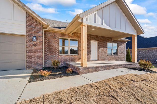 90 W Watson Lane, Farmington, AR 72730