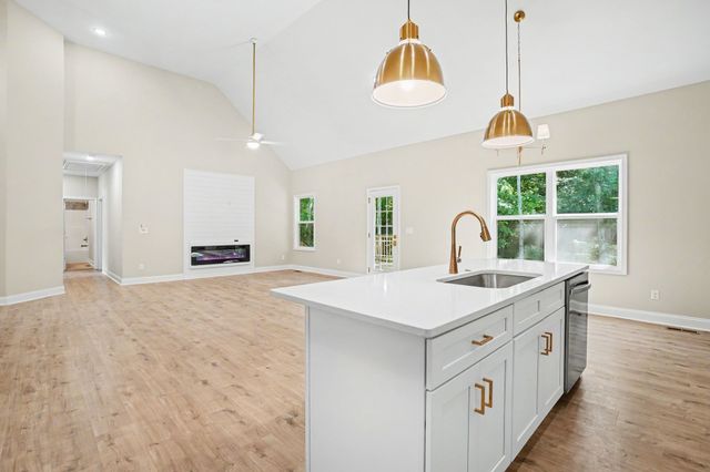 1222 Rooster Ridge, Pleasant View, TN 37146