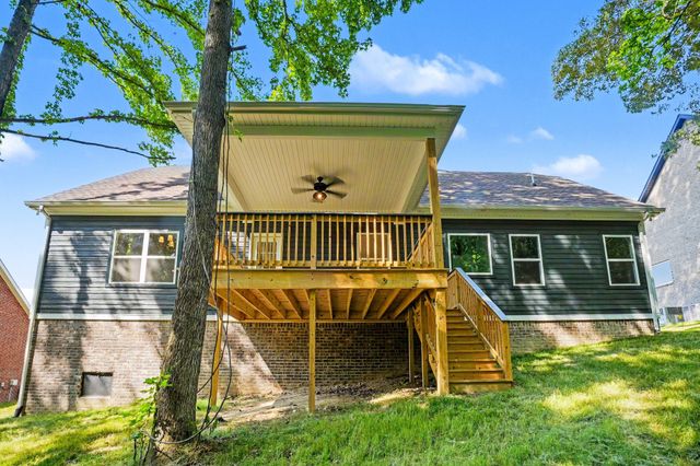 1222 Rooster Ridge, Pleasant View, TN 37146