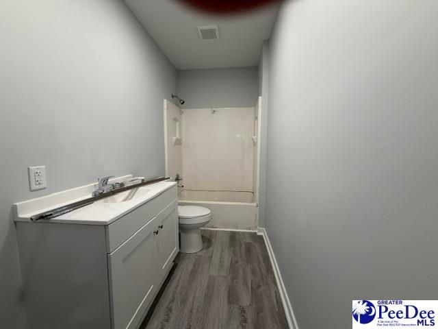 1523 John C. Calhoun Road, Florence, SC 29506