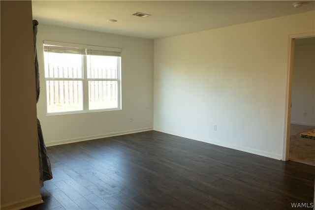 7338 Tulip Trestle Ct, Northport, AL 35473