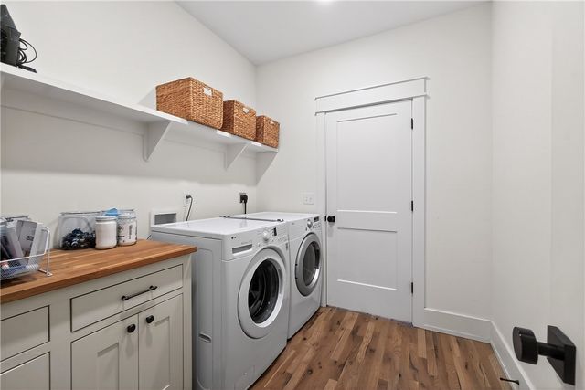 8151 Spanker Ridge Drive, Bentonville, AR 72712