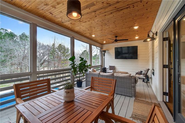 8151 Spanker Ridge Drive, Bentonville, AR 72712